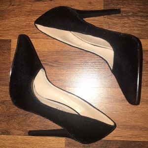 Black pointy heel